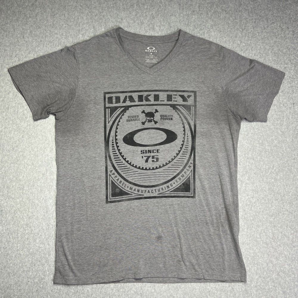 Oakley T-Shirt Mens‎ Large Gray Short Sleeve Logo Spell out Graphic Tee